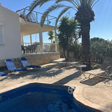 Villa Neyla Four Bedroom Coral Bay Beach Front Zewnętrze zdjęcie