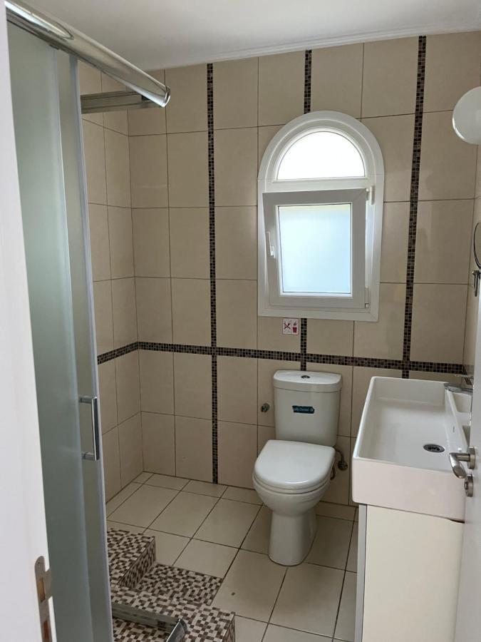 Villa Neyla Four Bedroom Coral Bay Beach Front Zewnętrze zdjęcie
