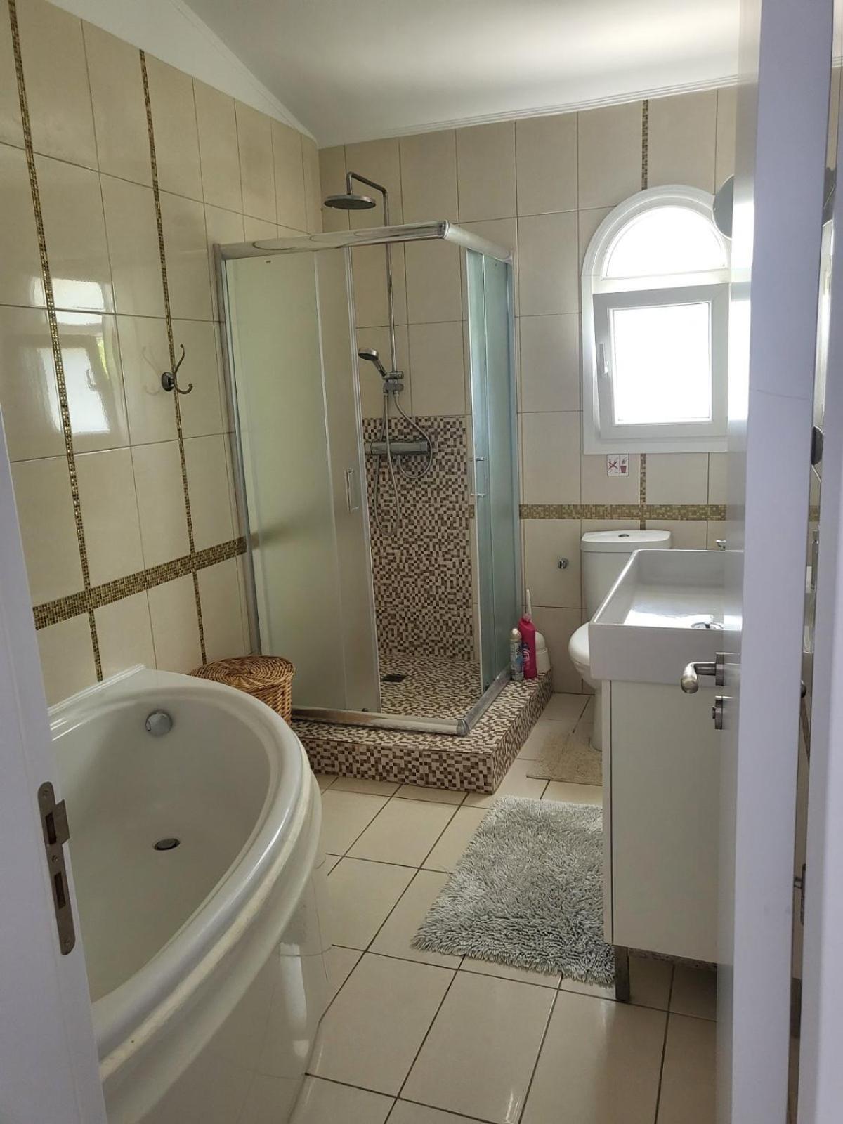 Villa Neyla Four Bedroom Coral Bay Beach Front Zewnętrze zdjęcie